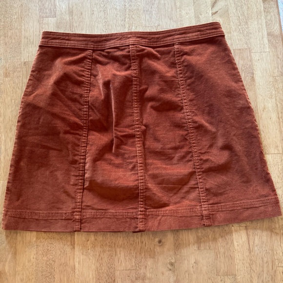 Knox Rose Corduroy Skirt - Picture 3 of 3